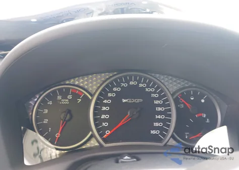 2005 Pontiac Grand Prix Gxp z USA, uszkodzony, nr VIN 2G2WC52CX51351102